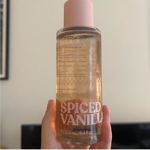 VICTORIA’S SECRET PINK SPICED VANILLA MIST SPRAY